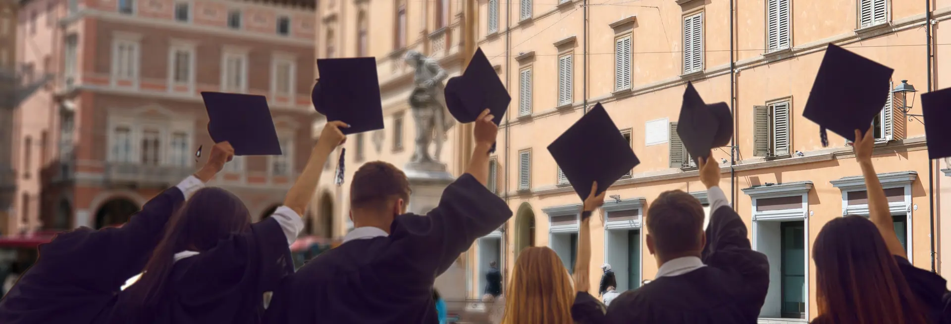 Piazza Galvani Bologna Universitari