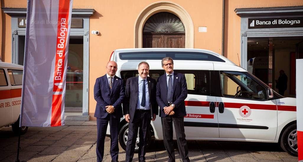 Banca di Bologna sostiene Croce Rossa italiana , Comitato di Bologna 